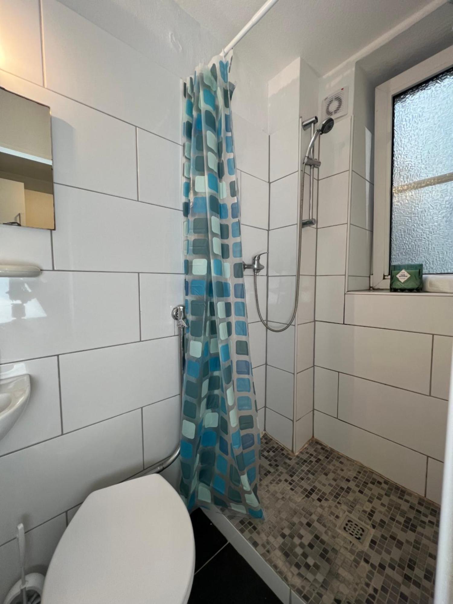 Modernes 1Zi. Appartement! Zentral! Hafen! Netflix! Emden Exterior foto